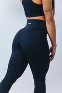 Legging Feminina Preta Yua Stryn
